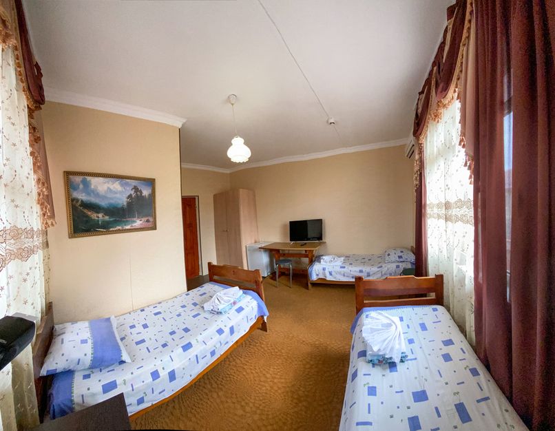 РОЗАЛИ, гостевой дом - 2