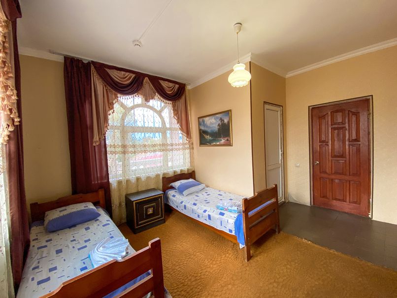 РОЗАЛИ, гостевой дом - 1