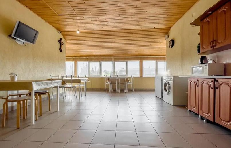 НА УЛ. ЛЕНИНА 100, отель - 4