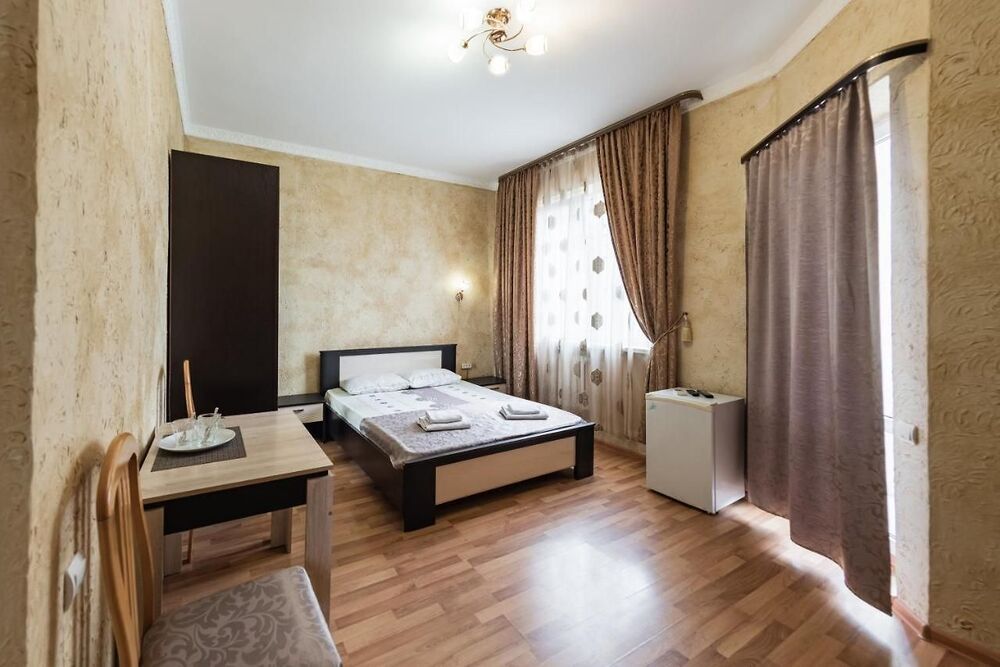 БРИСТОЛЬ, гостевой дом - 28