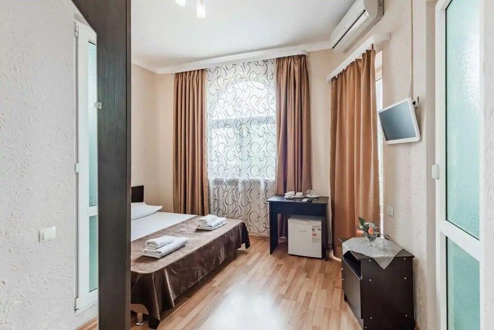 БРИСТОЛЬ, гостевой дом - 25