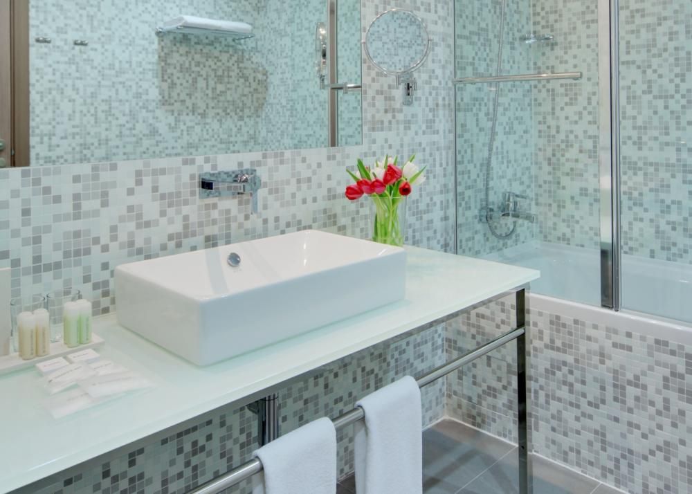 GOLDEN TULIP, отель - 65