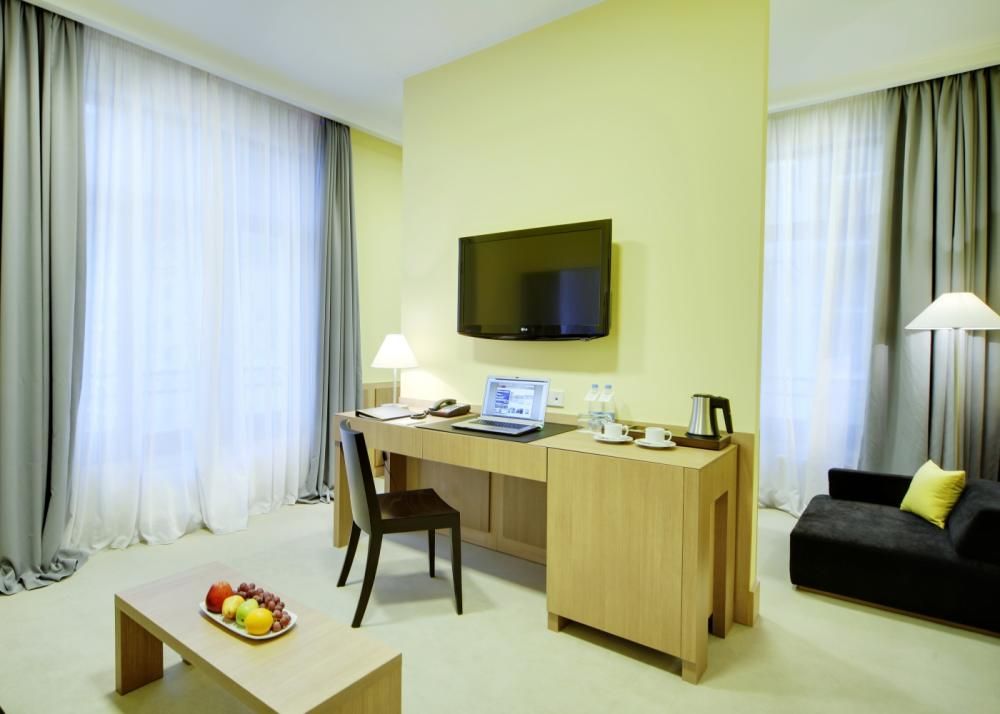 GOLDEN TULIP, отель - 59