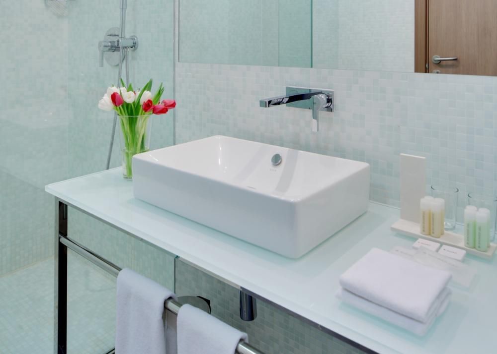 GOLDEN TULIP, отель - 58