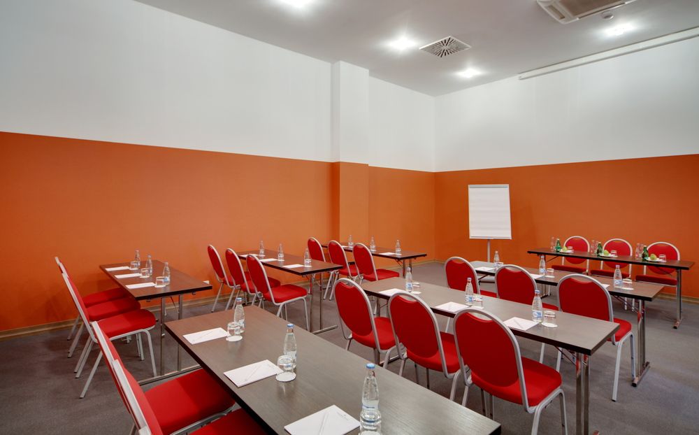 GOLDEN TULIP, отель - 41