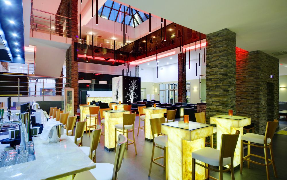 GOLDEN TULIP, отель - 8