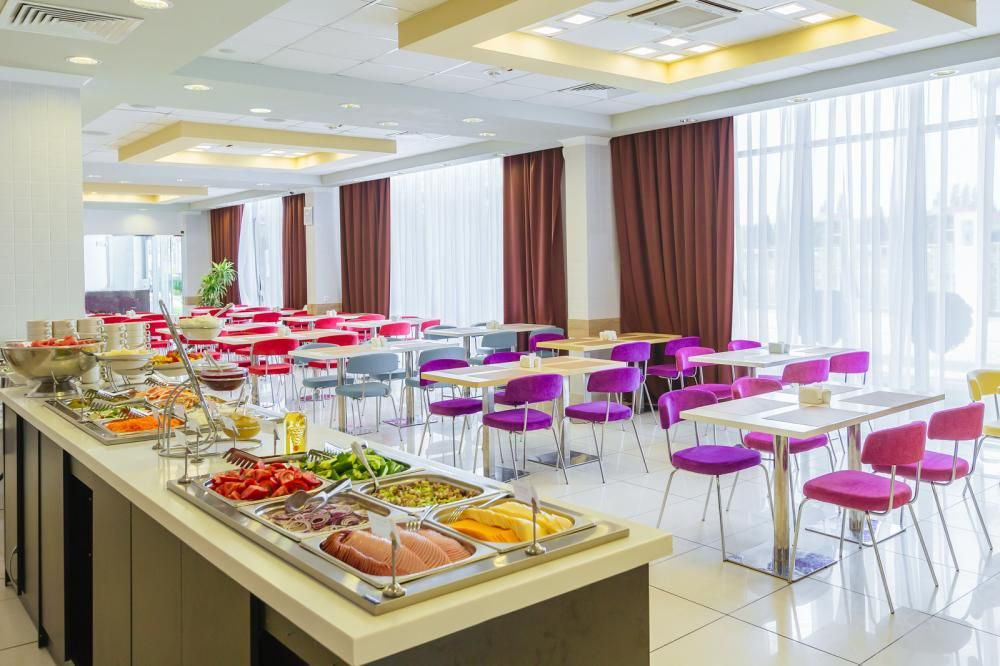 BRIDGE FAMILY RESORT - 9