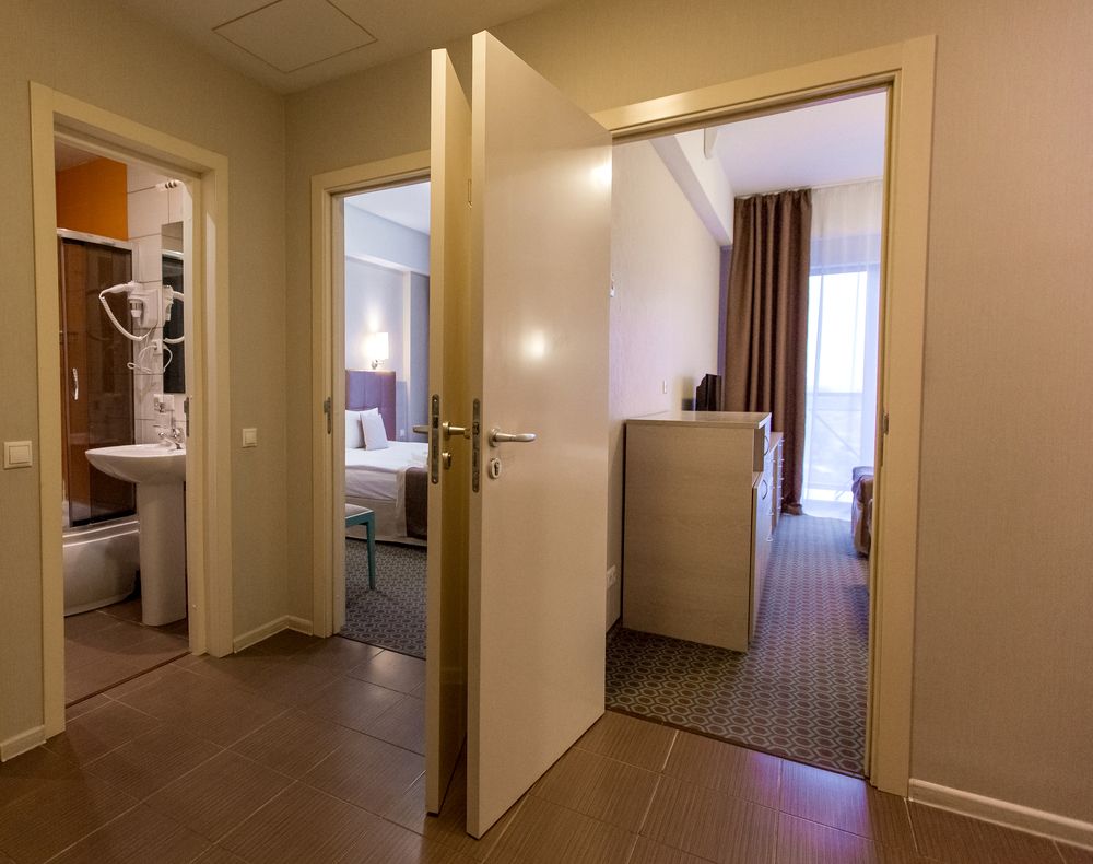 BRIDGE FAMILY RESORT - 32