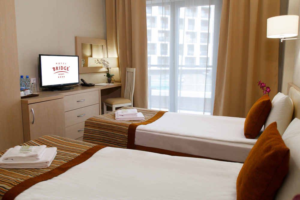 BRIDGE FAMILY RESORT - 26