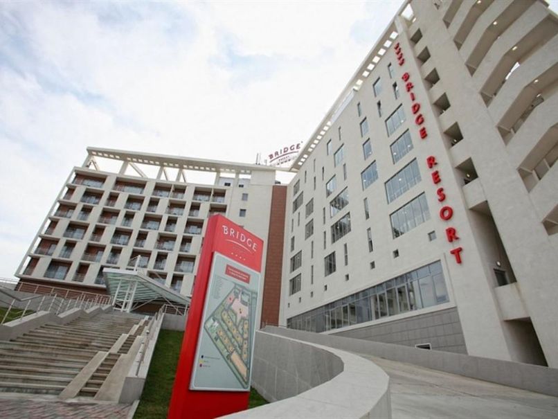BRIDGE RESORT, отель - 1