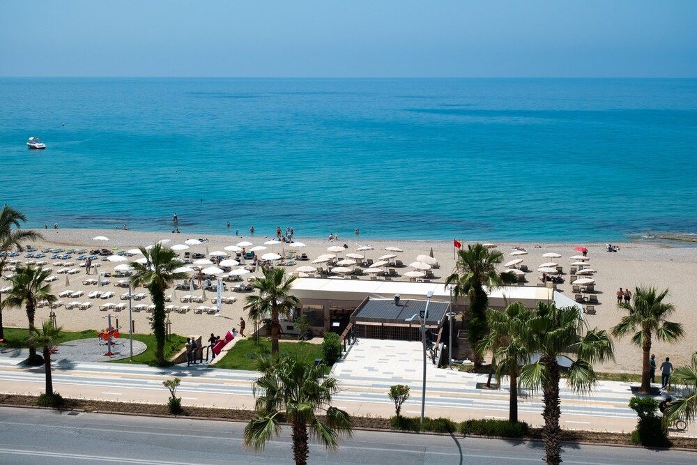 Kaila Krizantem Hotel - 10