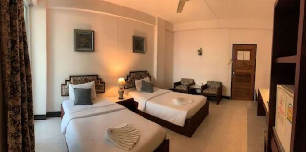 THE ROMEO PALACE  - 21