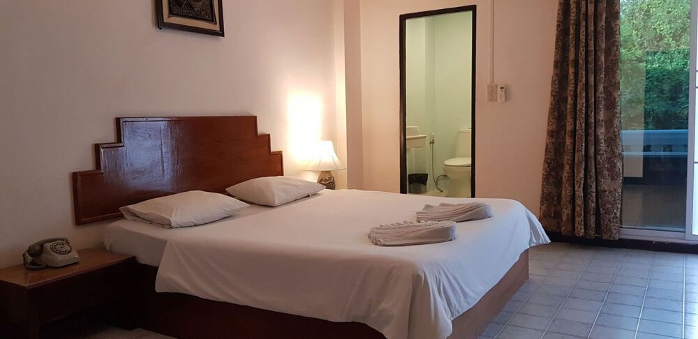 THE ROMEO PALACE  - 18