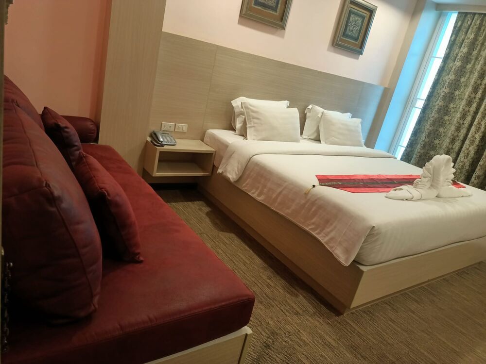 THE ROMEO PALACE  - 16