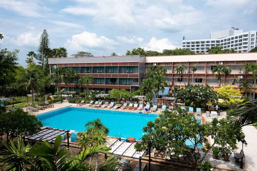 BASAYA BEACH HOTEL & RESORT - 1