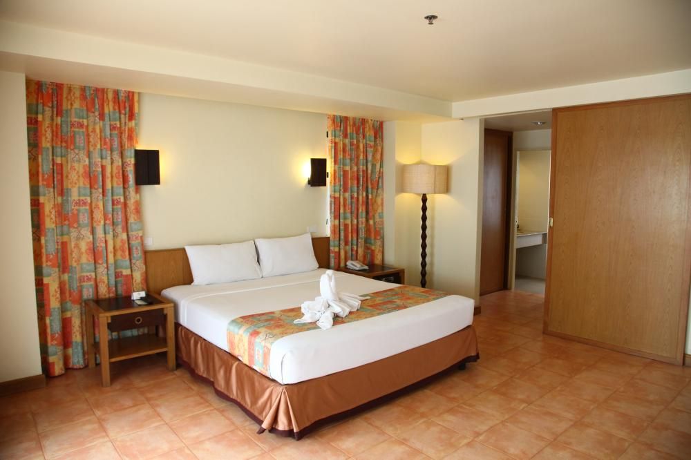 SUNSHINE HOTEL & RESIDENCES - 10