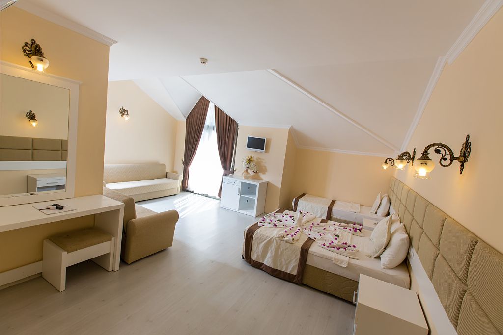 Grand Miramor Hotel - 56