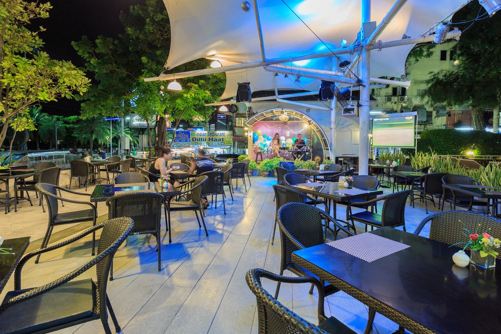 PATTAYA DISCOVERY BEACH HOTEL - 11