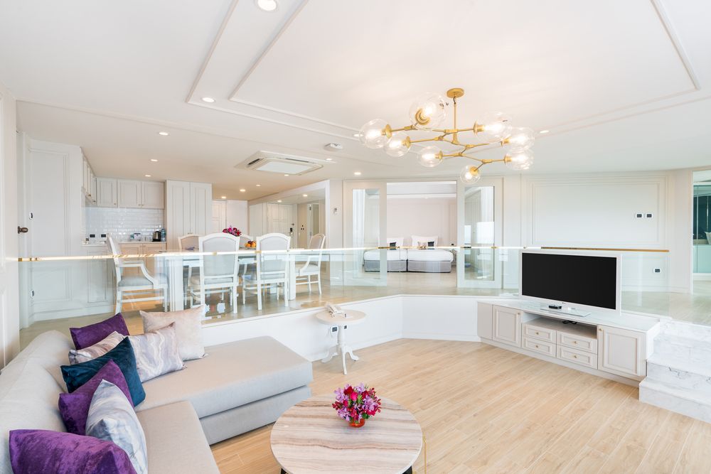 ROYAL CLIFF BEACH HOTEL - 75