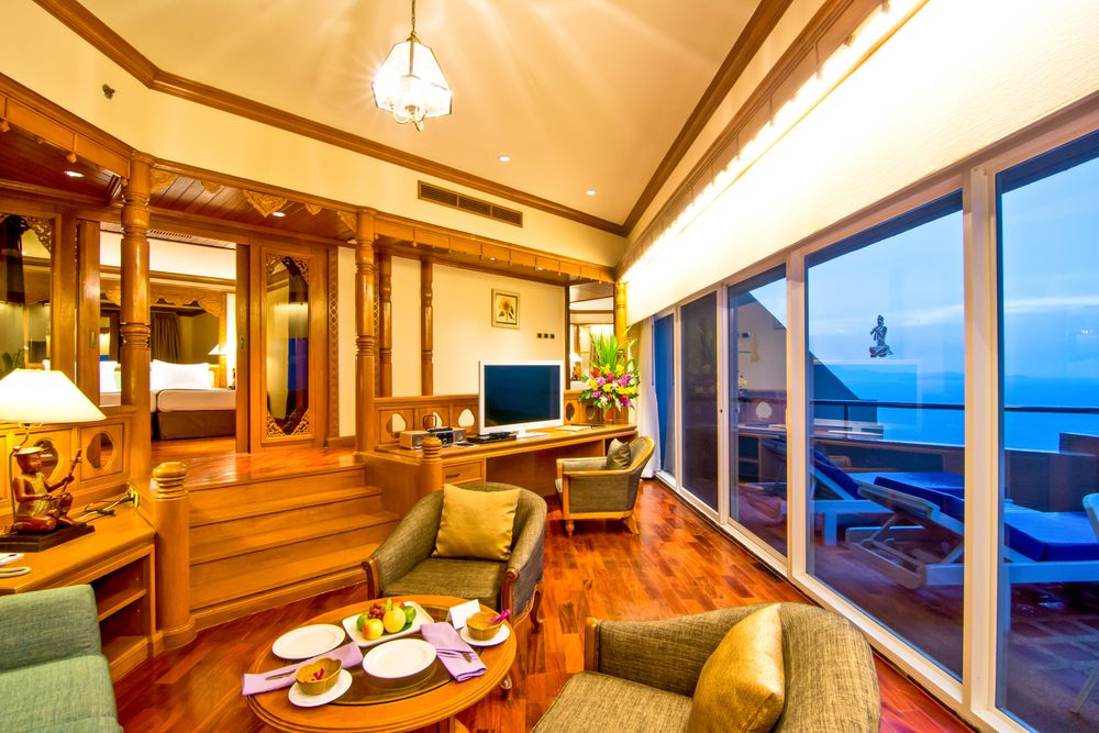 ROYAL CLIFF BEACH HOTEL - 72