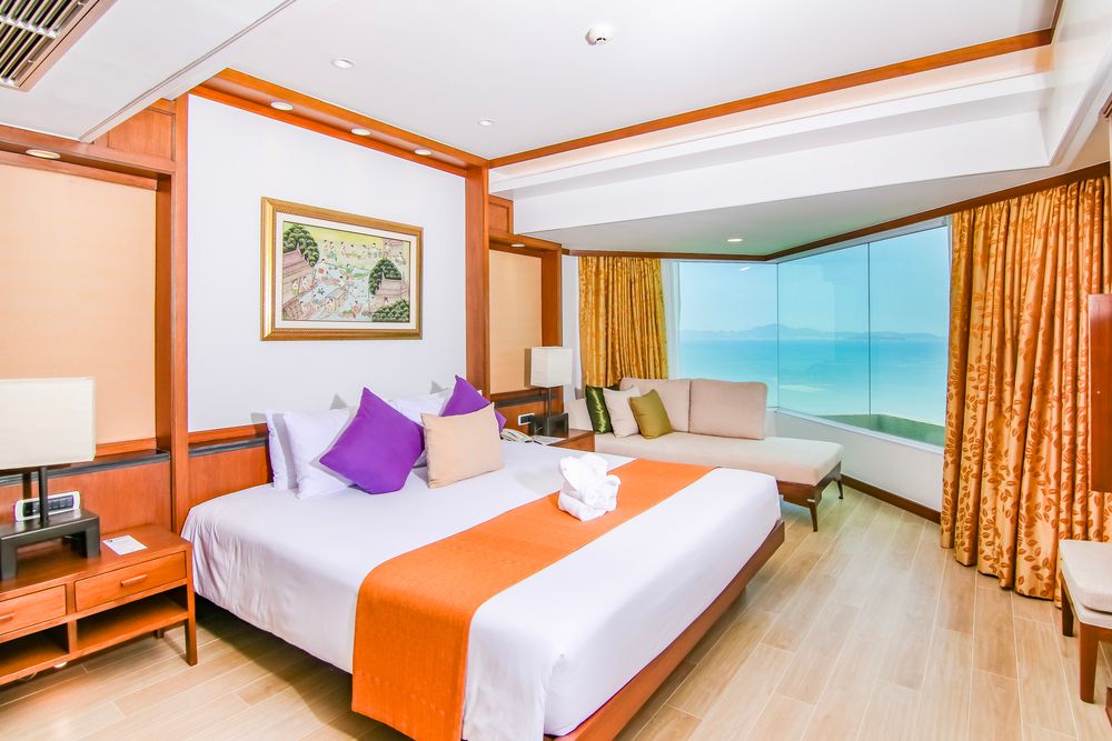 ROYAL CLIFF BEACH HOTEL - 66