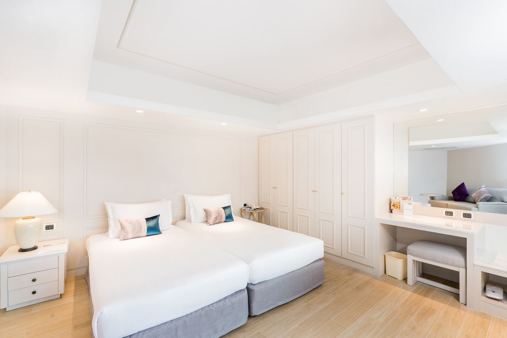 ROYAL CLIFF BEACH HOTEL - 64