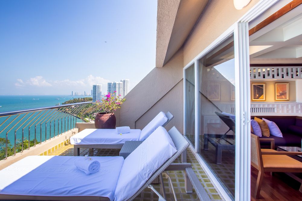 ROYAL CLIFF BEACH HOTEL - 62