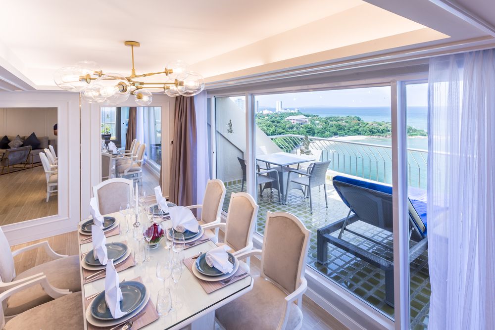 ROYAL CLIFF BEACH HOTEL - 53