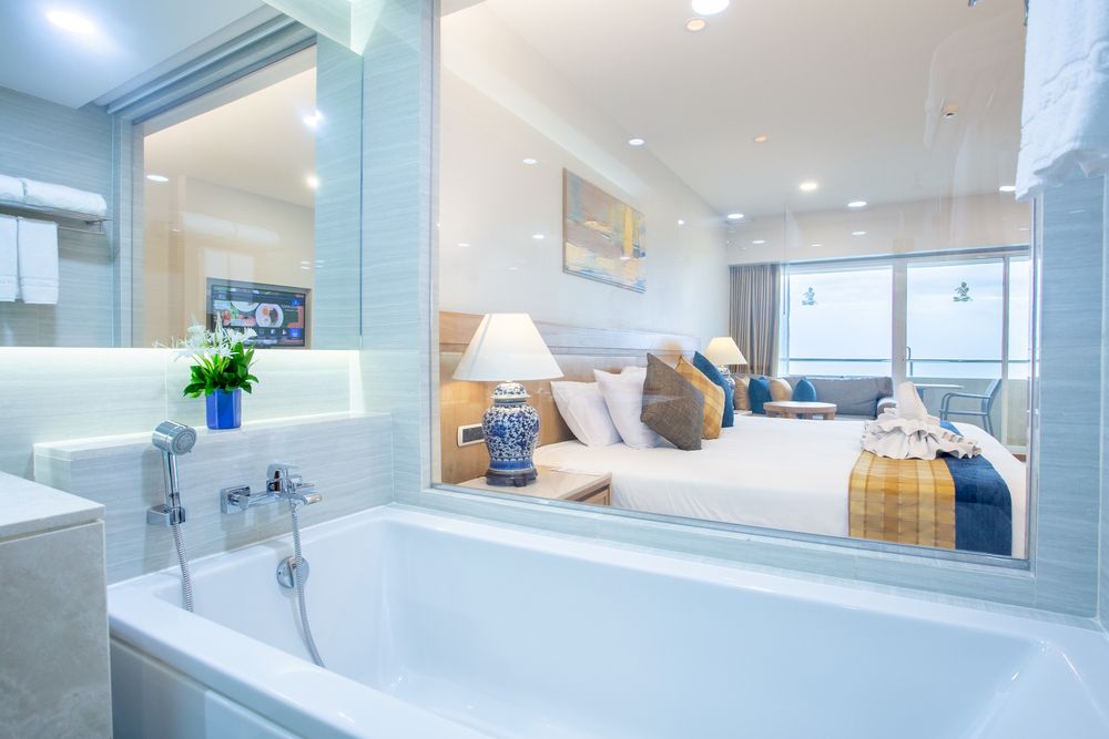 ROYAL CLIFF BEACH HOTEL - 49