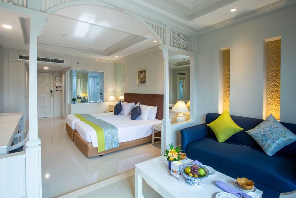 ROYAL CLIFF BEACH HOTEL - 32