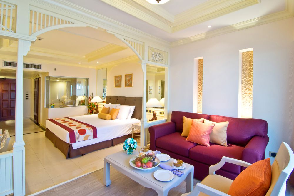 ROYAL CLIFF BEACH HOTEL - 28