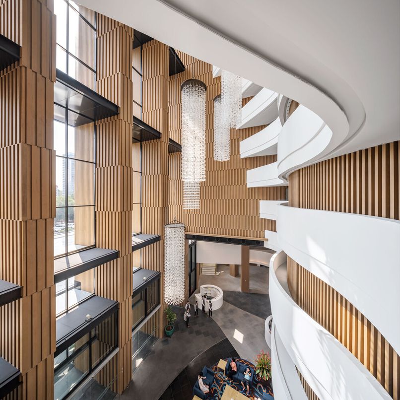 ROYAL CLIFF BEACH HOTEL - 6