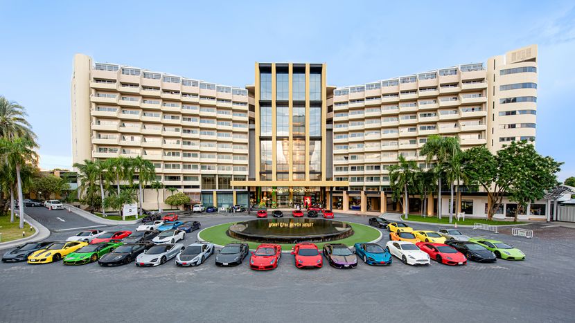 ROYAL CLIFF BEACH HOTEL - 3