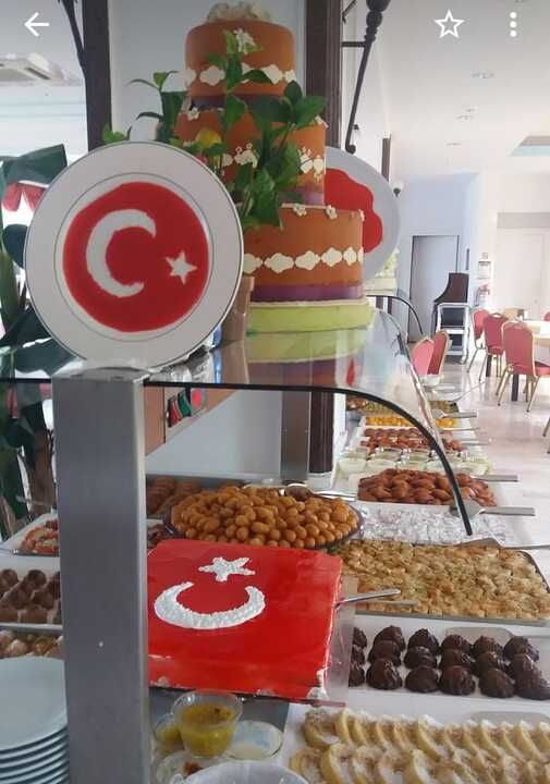 Pine House Hotel - 2