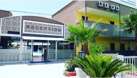 Sayanora Hotel - 4