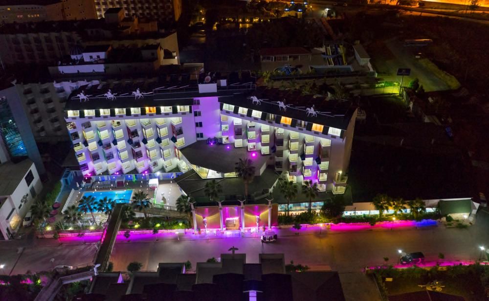 Club Hotel Anjeliq - 3