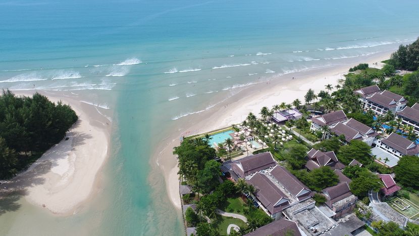 APSARA BEACHFRONT RESORT AND VILLA - 2