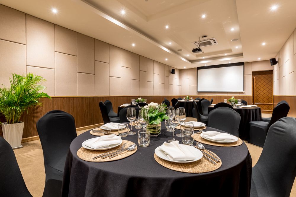 OUTRIGGER KHAO LAK BEACH RESORT - 38