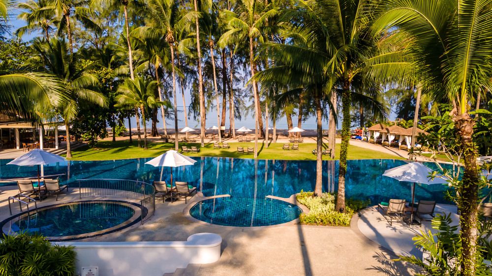 OUTRIGGER KHAO LAK BEACH RESORT - 15