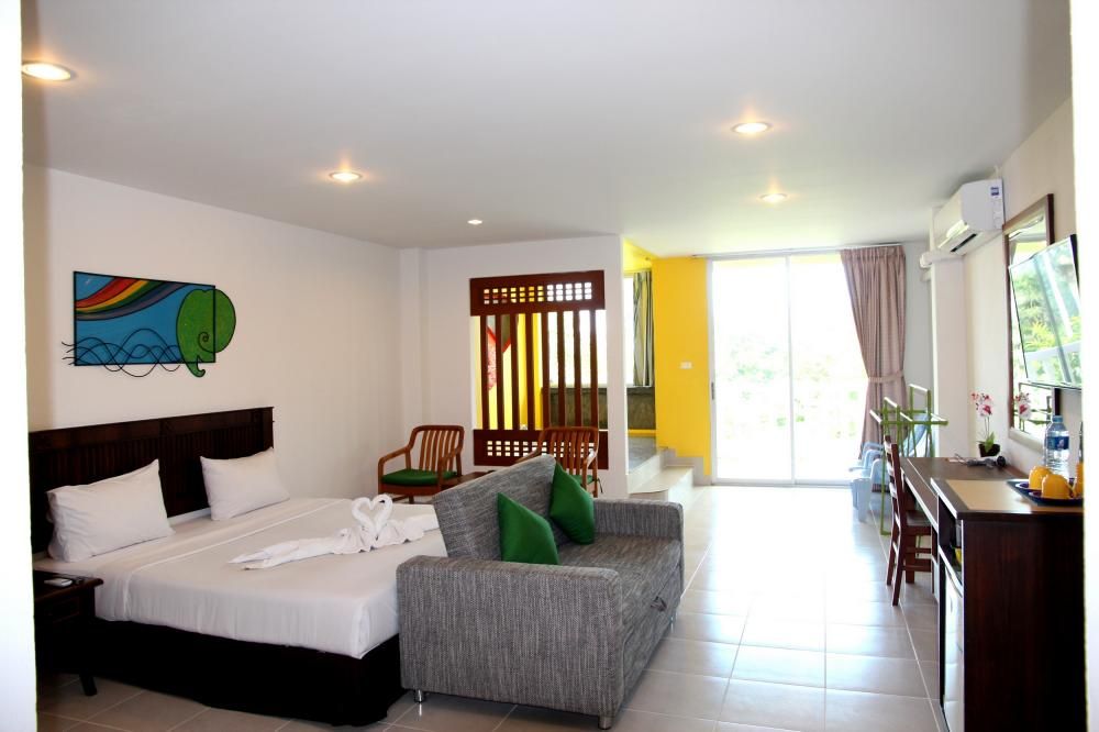 KARON LIVING ROOM HOTEL - 16