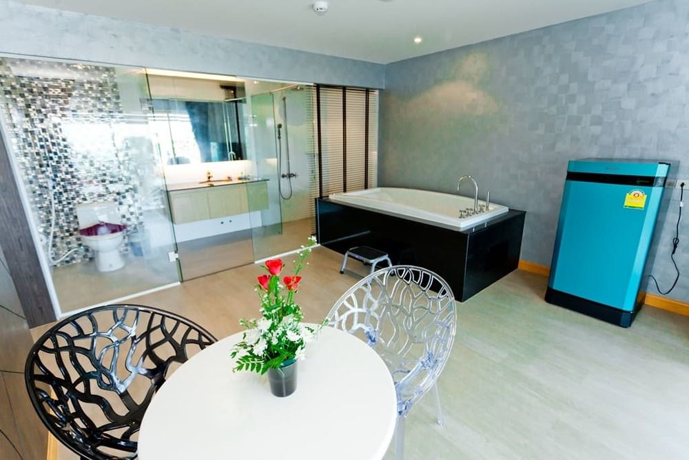 ANDA BEACHSIDE HOTEL - 11