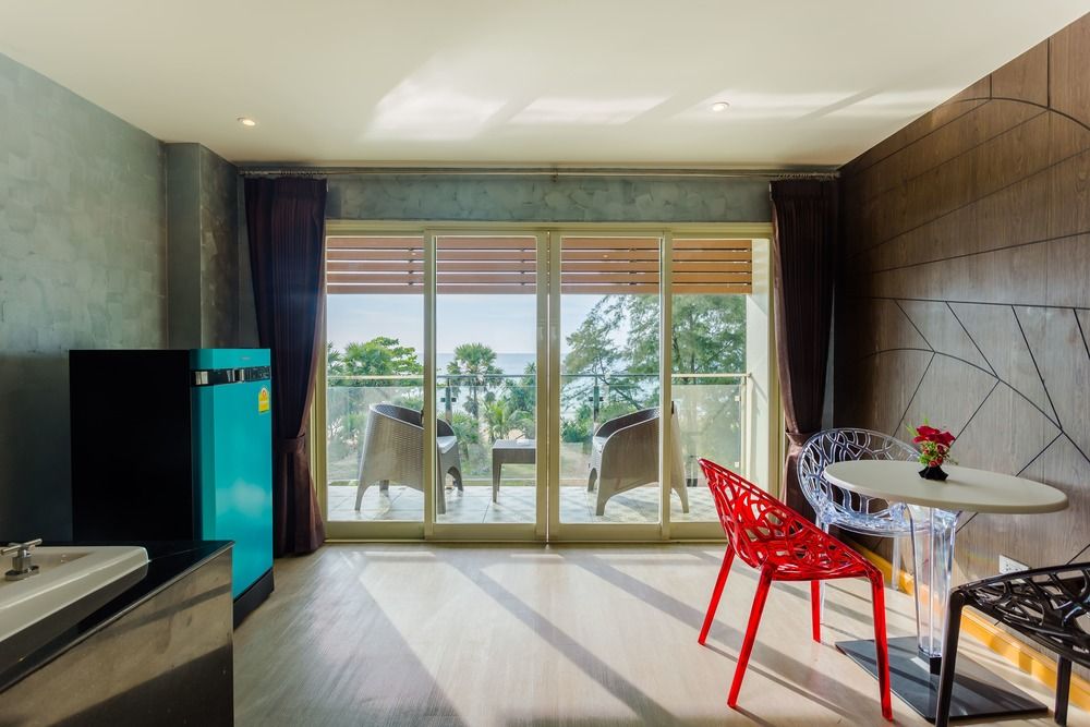 ANDA BEACHSIDE HOTEL - 9