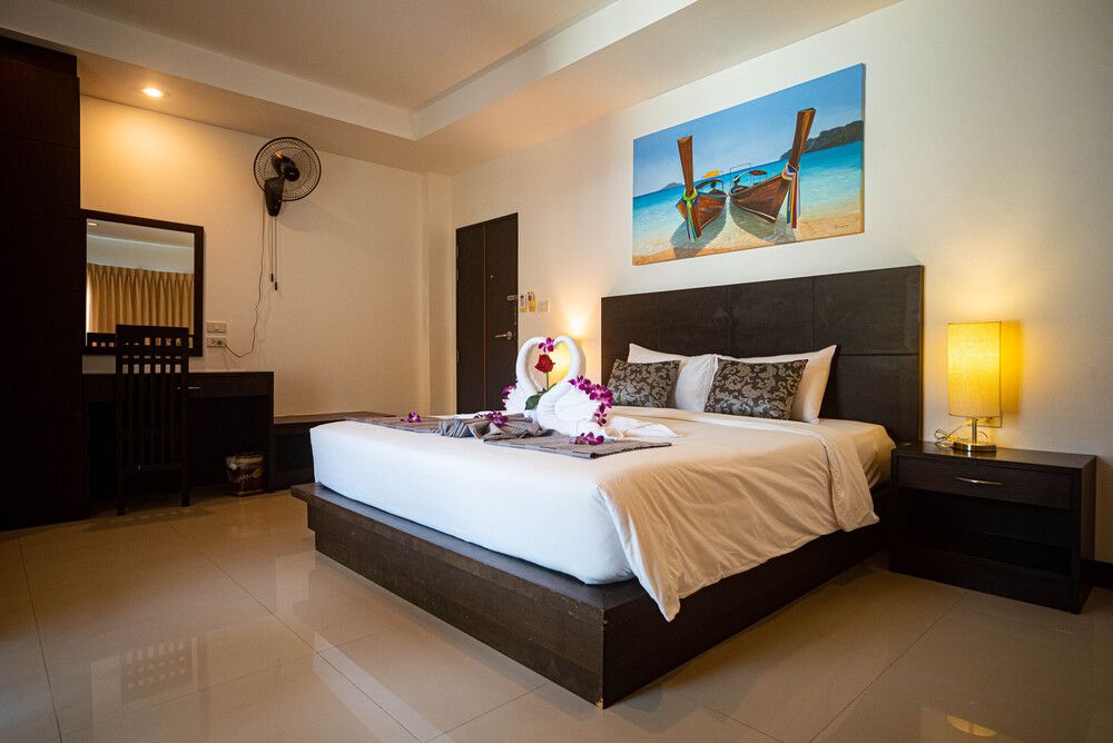 Q VICTORY PATONG - 23