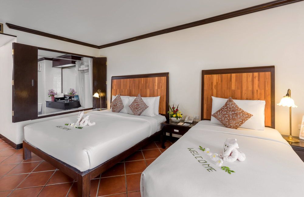 THE FRONT VILLAGE - 50