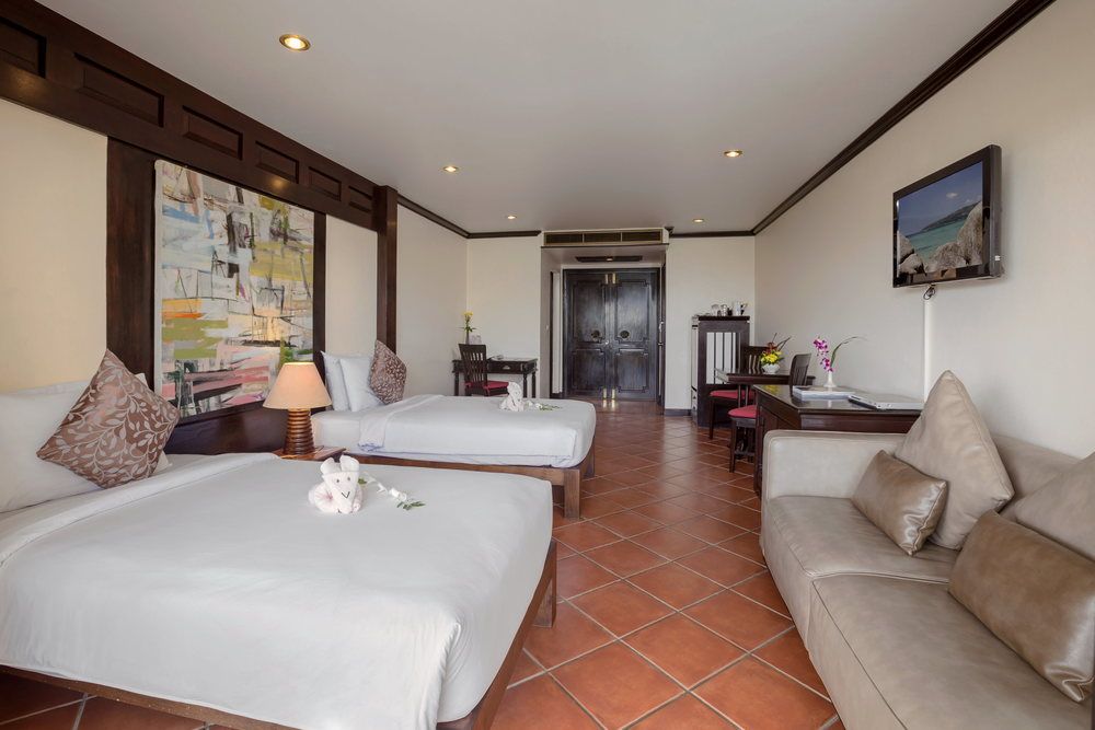 THE FRONT VILLAGE - 59