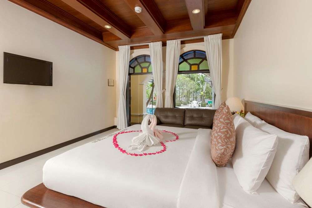 THE FRONT VILLAGE - 52