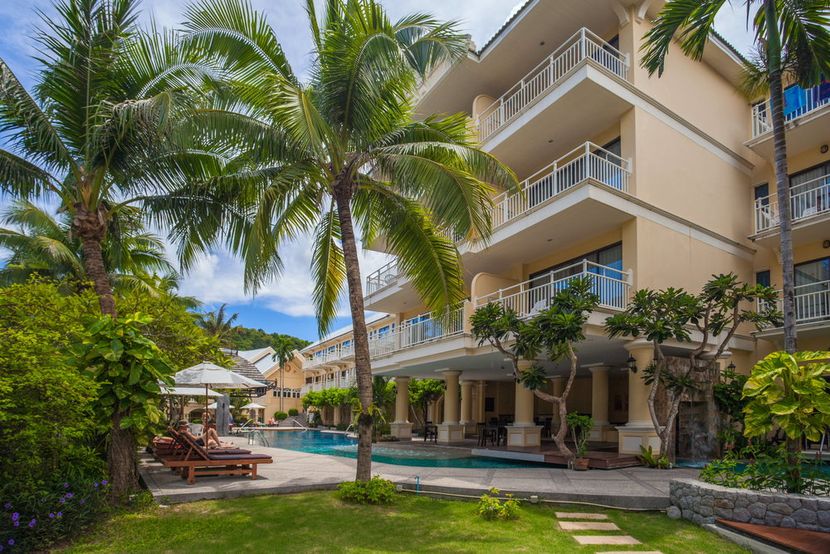 THE FRONT VILLAGE - 5