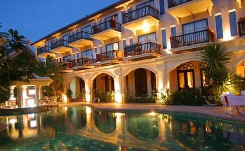 THE FRONT VILLAGE - 13