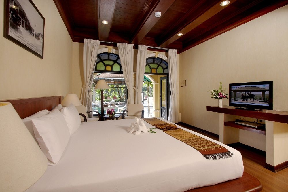 THE FRONT VILLAGE - 73