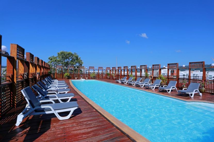 DAYS INN BY WYNDHAM PATONG BEACH Phuket - 3
